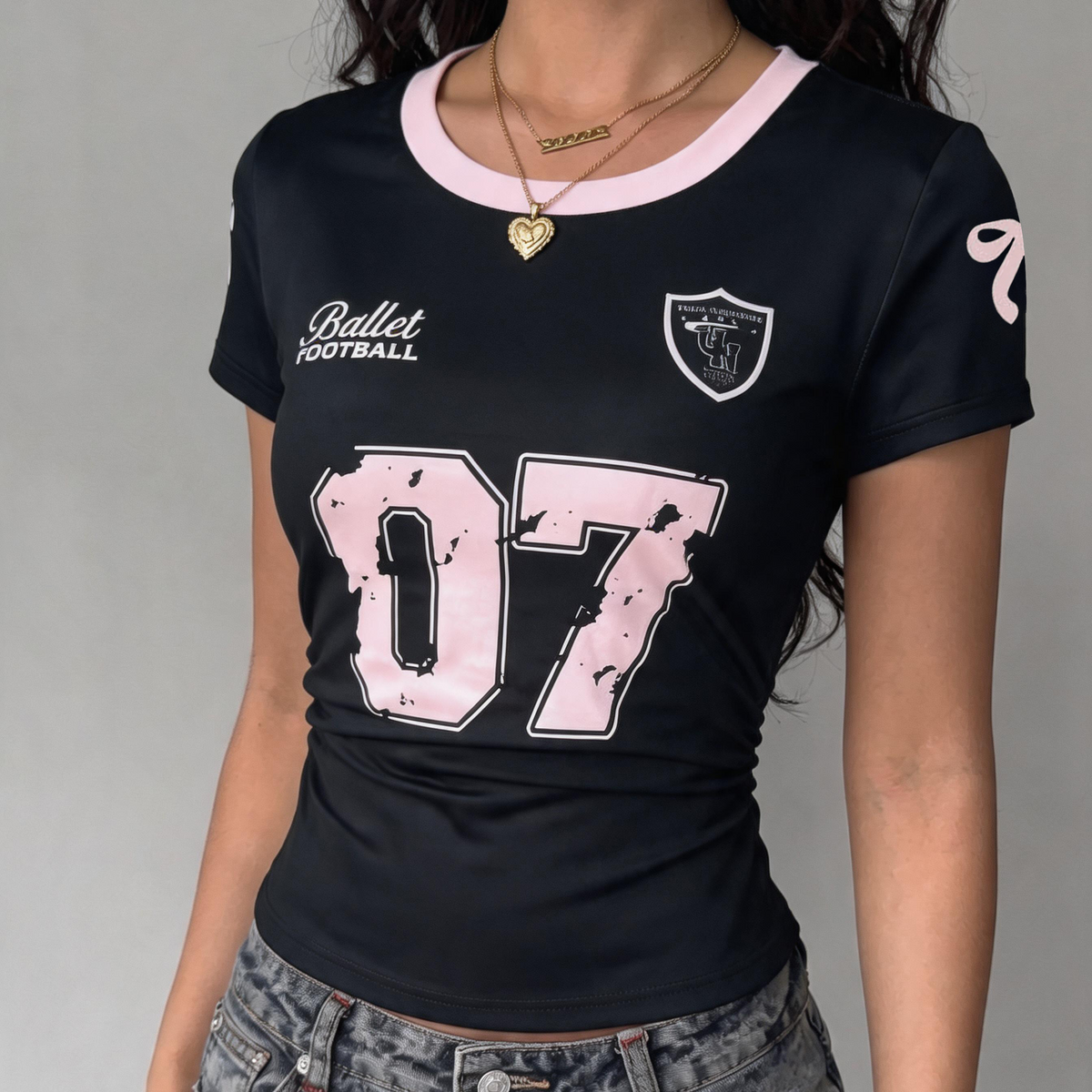 Casual Sporty Summer T-Shirt | Color: Black | Image 1