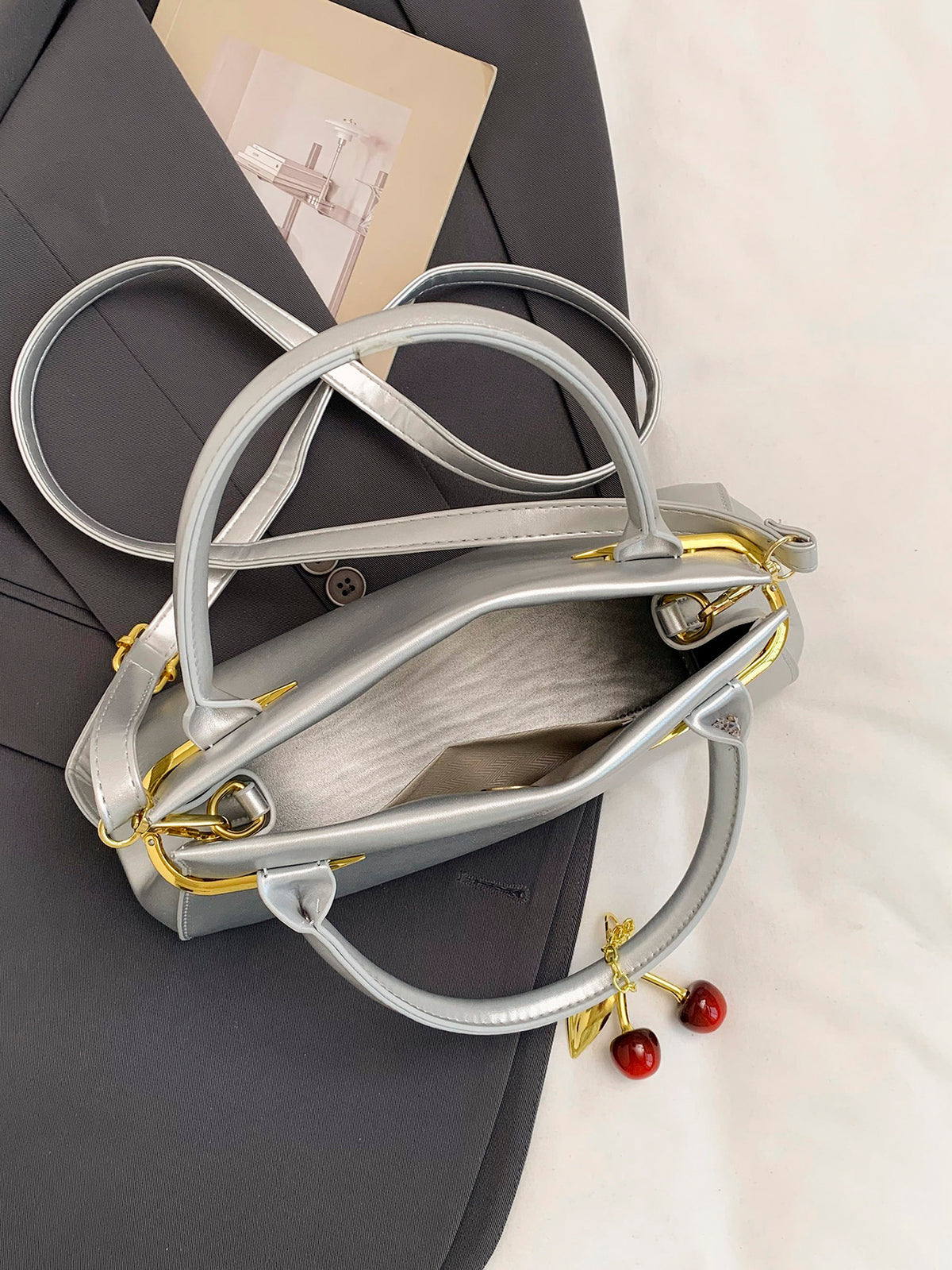 Modern Chic All-Season PU/Artificial Leather/Microfiber Leather Women's Crossbody Bags Other Bags | Color: Silver | Image 2