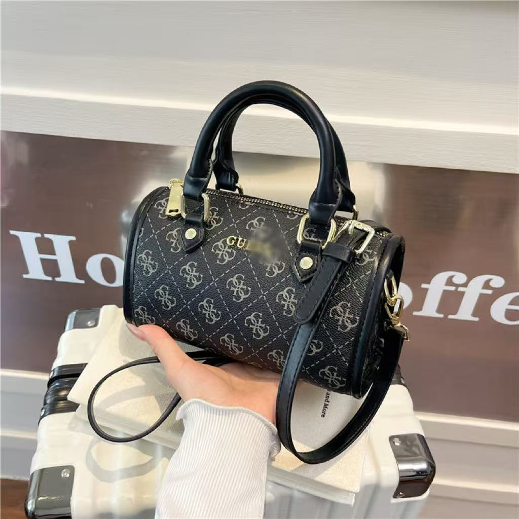 Modern Chic All-Season PU/Artificial Leather/Microfiber Leather, Cloth / Textile Women's Handbags Other Bags | Color: Black | Image 1