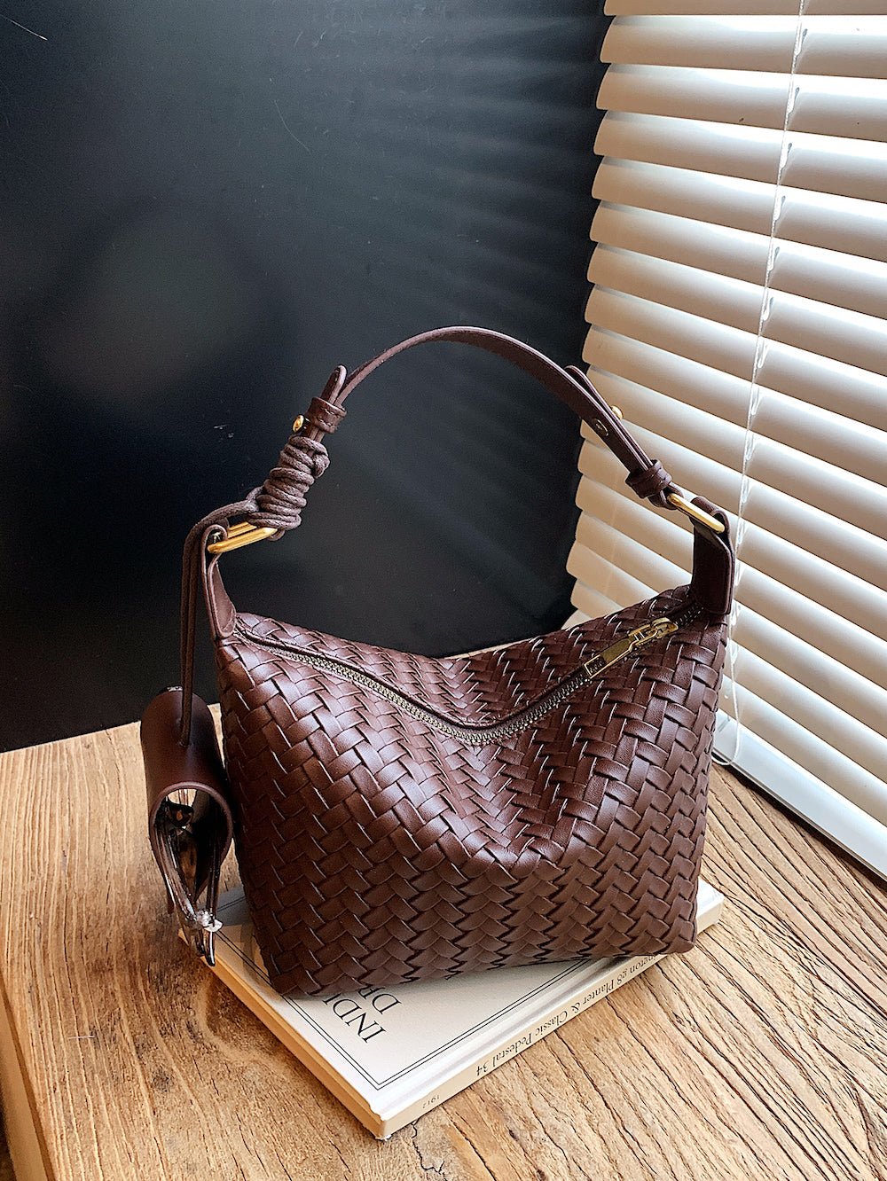 Modern Chic All-Season PU/Artificial Leather/Microfiber Leather Women's Crossbody Bags Other Bags | Color: Coffee | Image 2