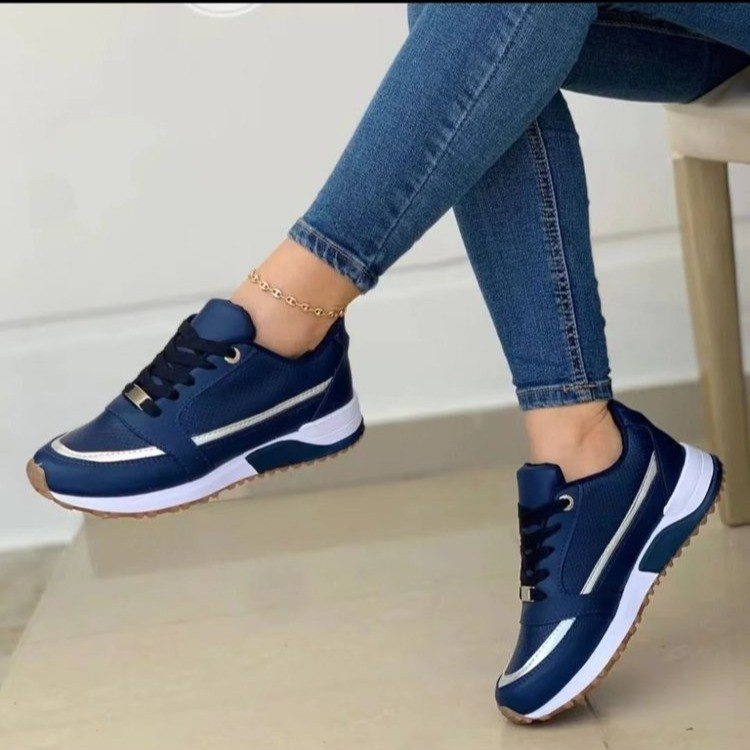 Modern Chic All-Season PU/Artificial Leather/Microfiber Leather Women's Casual Shoes | Color: Blue | Image 3