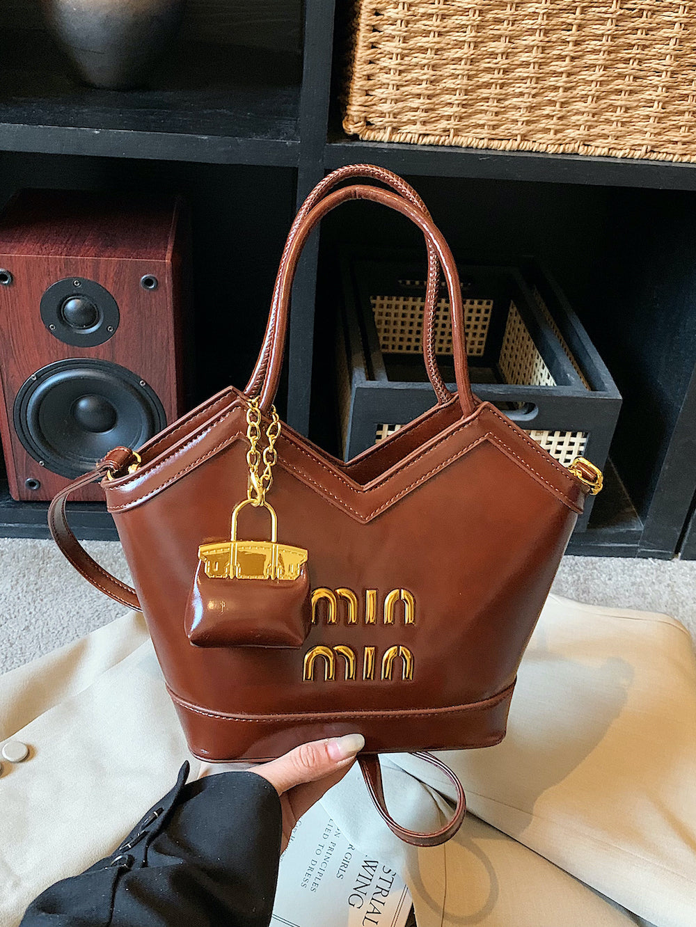 Modern Chic All-Season PU/Artificial Leather/Microfiber Leather Women's Crossbody Bags Other Bags | Color: Brown | Image 3