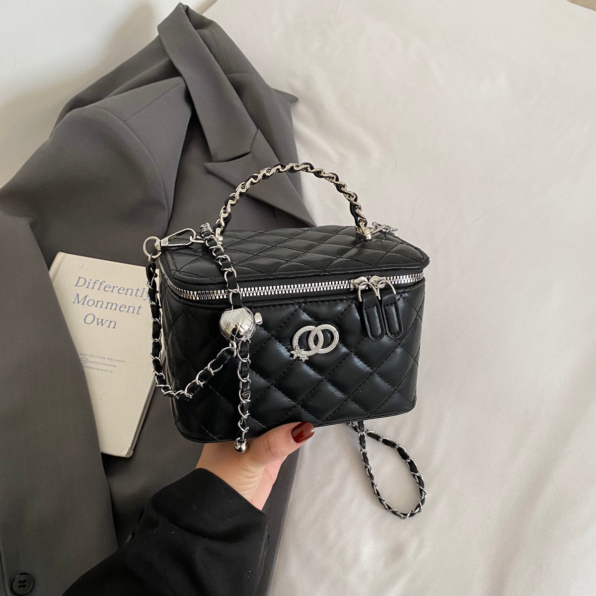 Modern Chic All-Season PU/Artificial Leather/Microfiber Leather Women's Crossbody Bags Box Bags | Color: Style 3 | Image 1