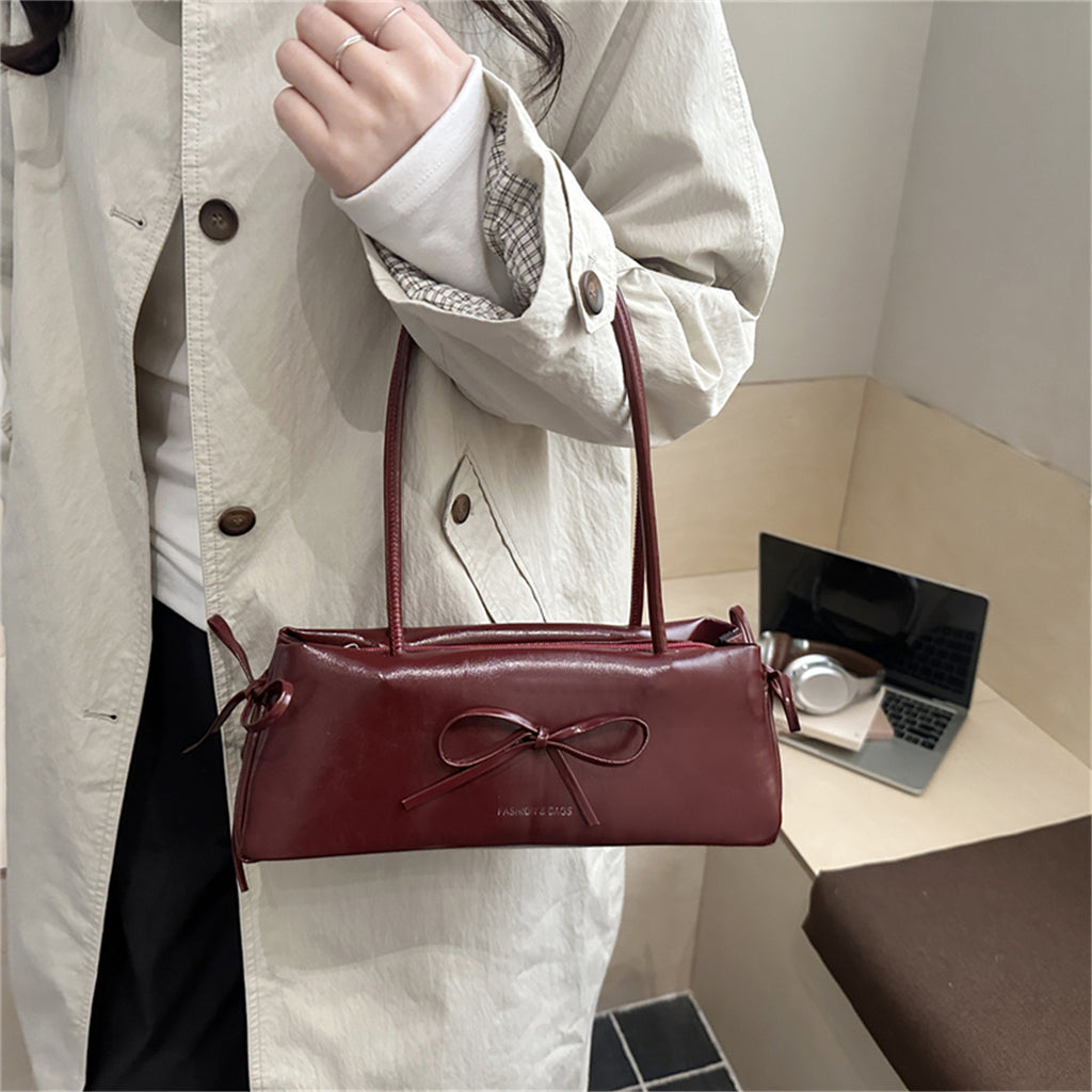 Modern Chic All-Season PU/Artificial Leather/Microfiber Leather Women's Handbags Other Bags | Color: Red | Image 3