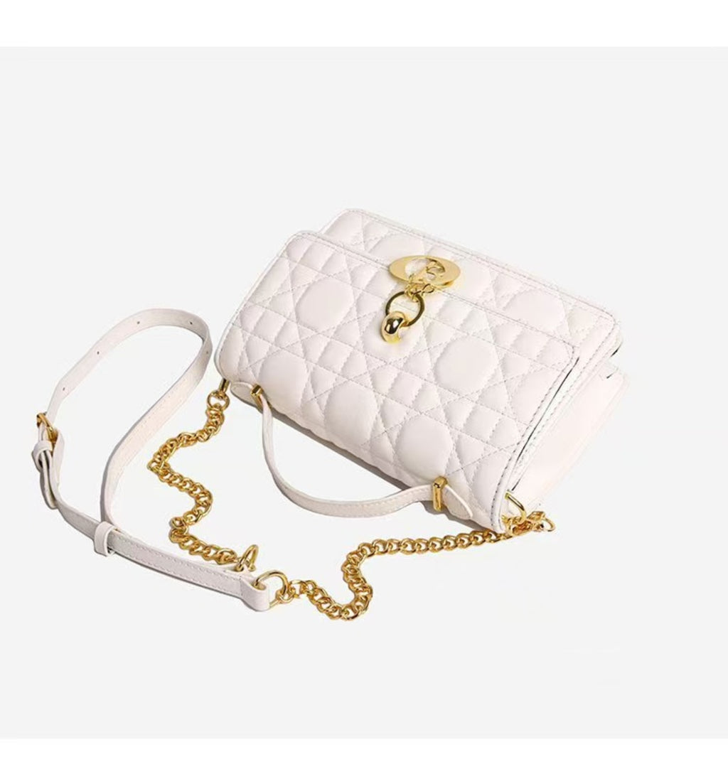 Modern Chic All-Season PU/Artificial Leather/Microfiber Leather Women's Crossbody Bags Other Bags | Color: White | Image 3