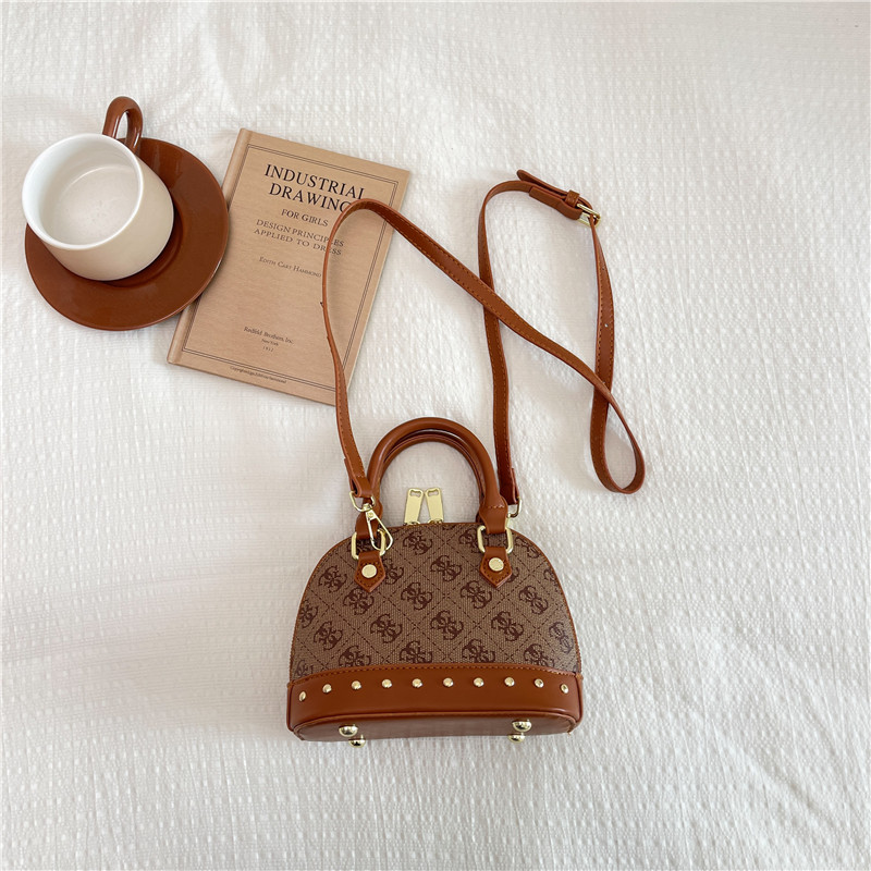 Modern Chic All-Season PU/Artificial Leather/Microfiber Leather Women's Handbags Other Bags | Color: Brown | Image 3