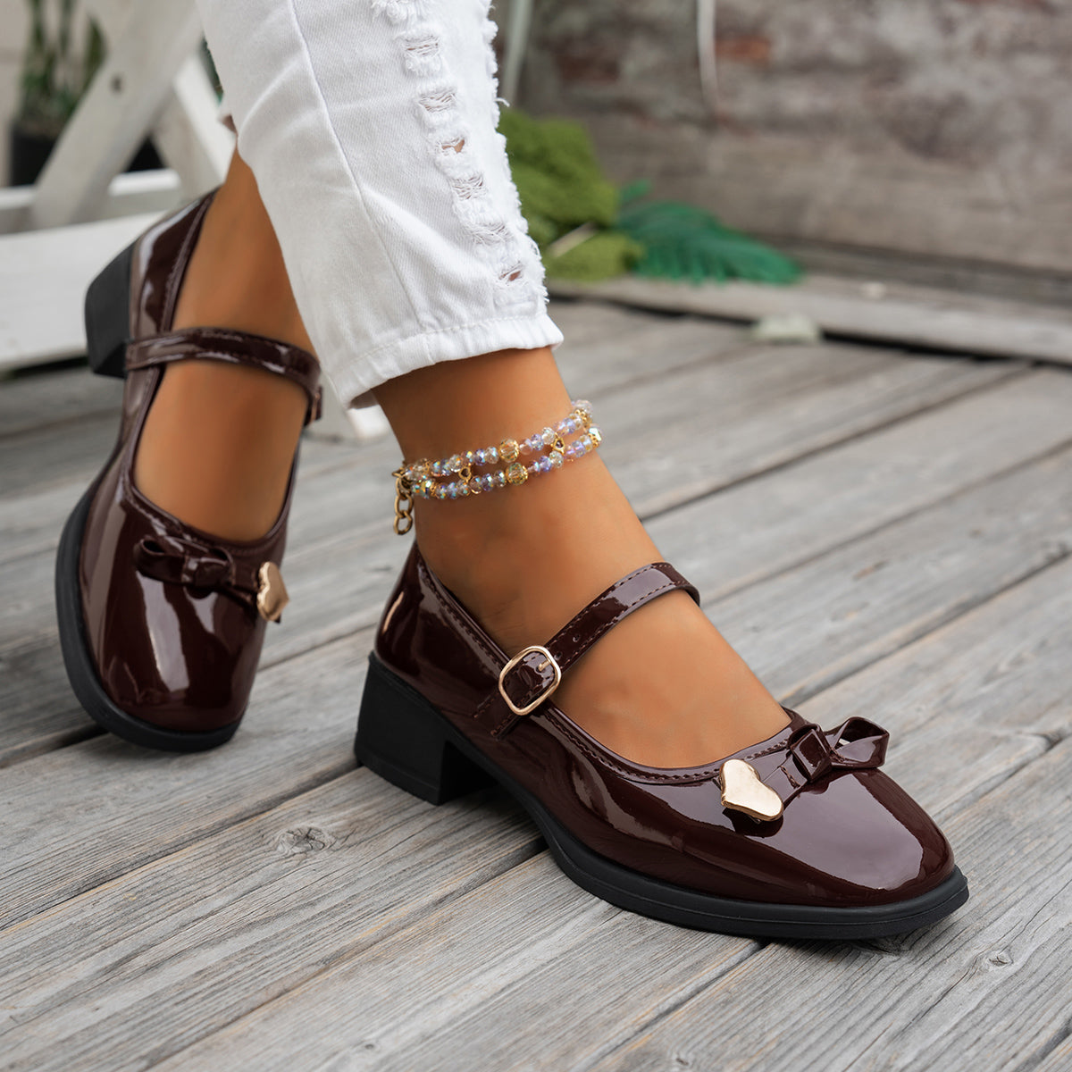 Modern Chic All-Season PU/Artificial Leather/Microfiber Leather Women's Flat Shoes | Color: Deep Red | Image 1