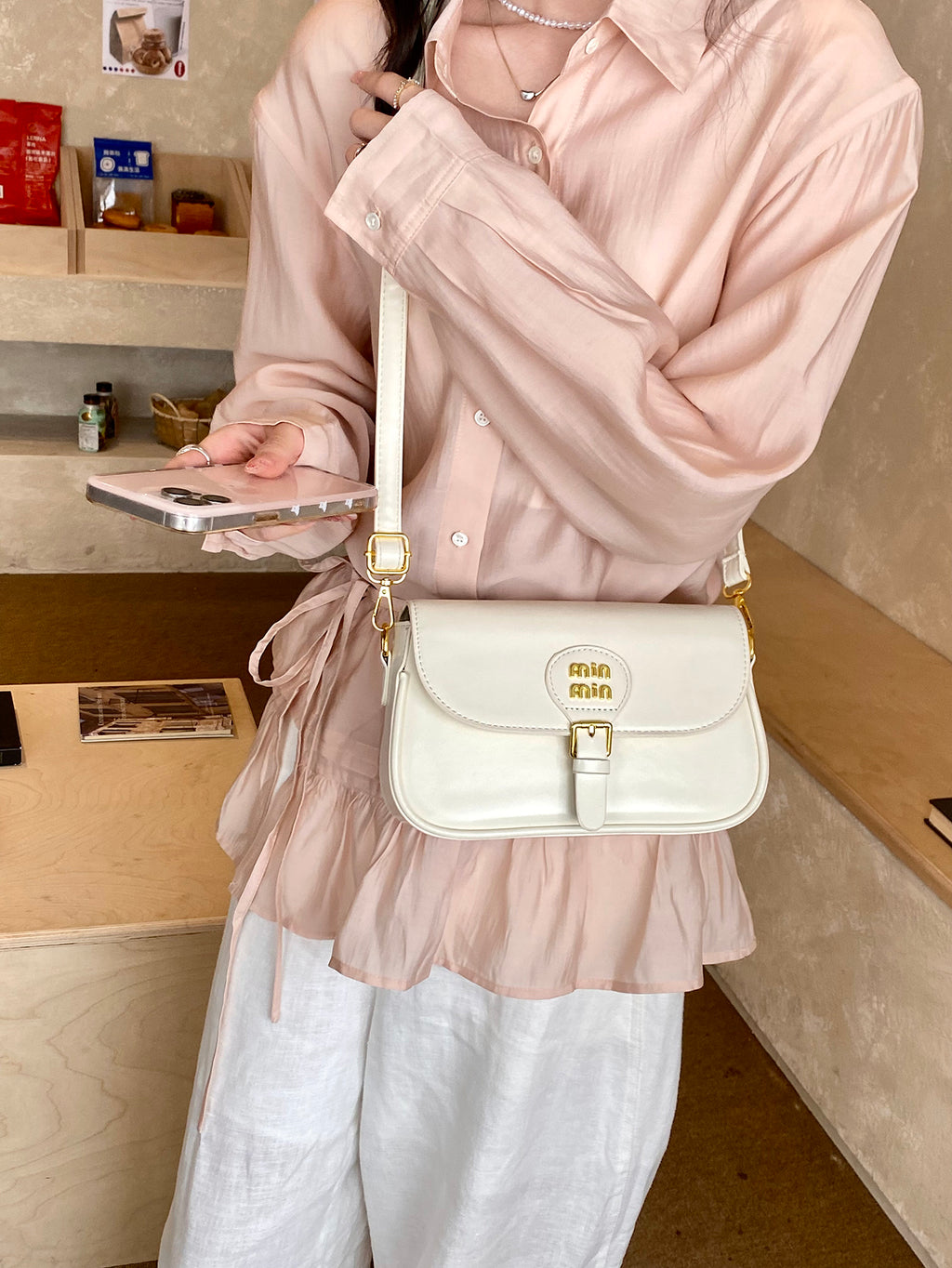 Modern Chic All-Season PU/Artificial Leather/Microfiber Leather Women's Crossbody Bags Other Bags | Color: White | Image 1