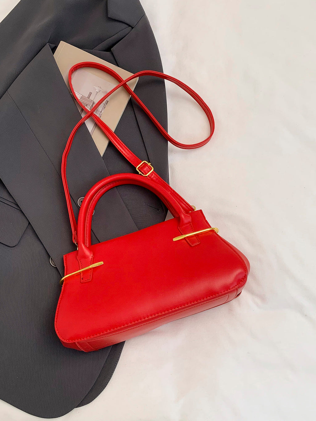 Modern Chic All-Season PU/Artificial Leather/Microfiber Leather Women's Crossbody Bags Other Bags | Color: Red | Image 1