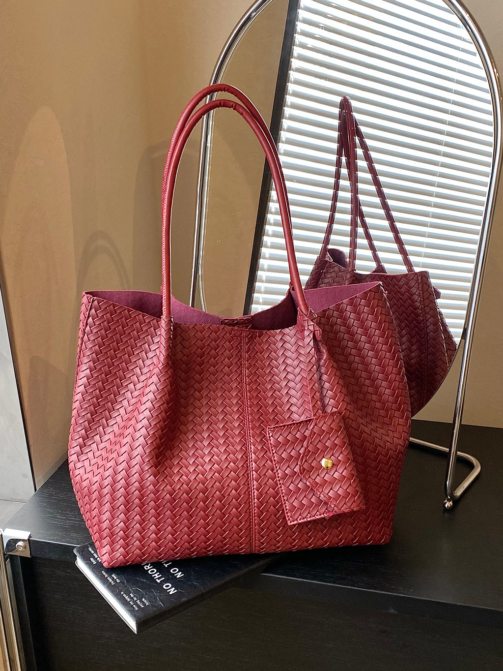 Trendy All-Season PU/Artificial Leather/Microfiber Leather Women's Shoulder Bags Tote Bags | Color: Brick Red | Image 3