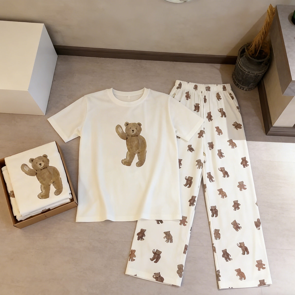 Modern Chic All-Season Sweet Feminine Summer 2 Pcs Women 's Short  Sleeve Sleep Set | Color: Style 1 | Image 1