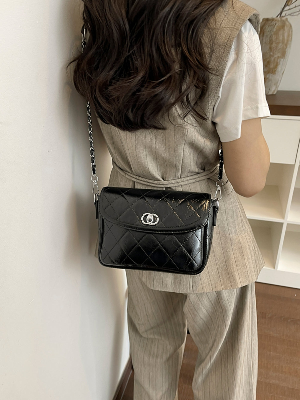 Modern Chic All-Season PU/Artificial Leather/Microfiber Leather Women's Crossbody Bags Other Bags | Color: Black | Image 2
