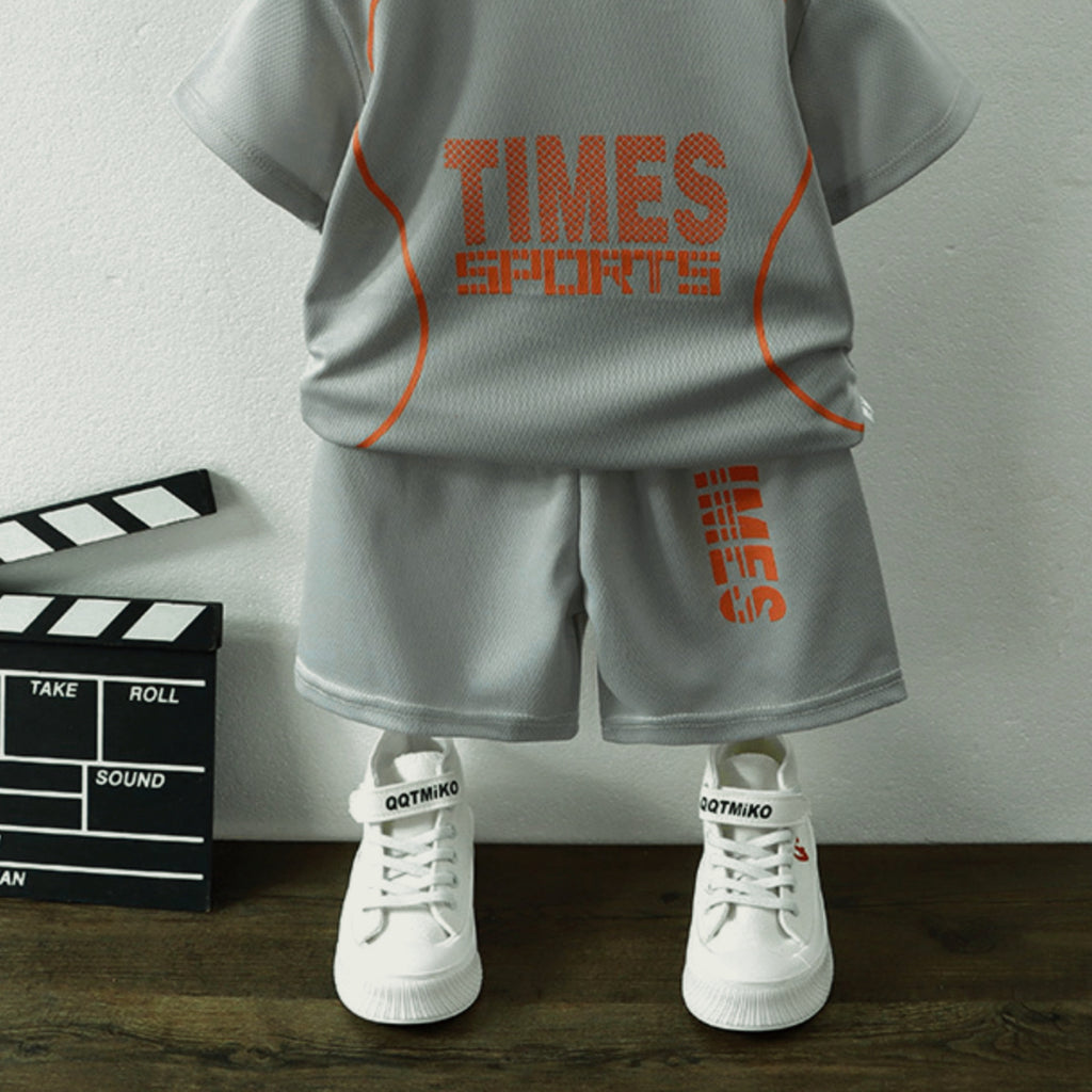 Minimalist Summer 2-Piece Unisex Kids' Pants Suit, Ages 3-13 | Color: Grey | Image 2
