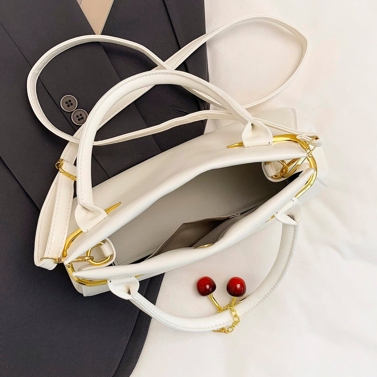 Modern Chic All-Season PU/Artificial Leather/Microfiber Leather Women's Crossbody Bags Other Bags | Color: White | Image 1