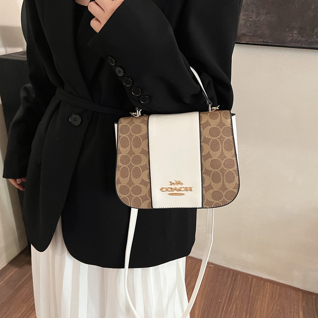 Modern Chic All-Season PU/Artificial Leather/Microfiber Leather Women's Crossbody Bags Other Bags | Color: White | Image 1