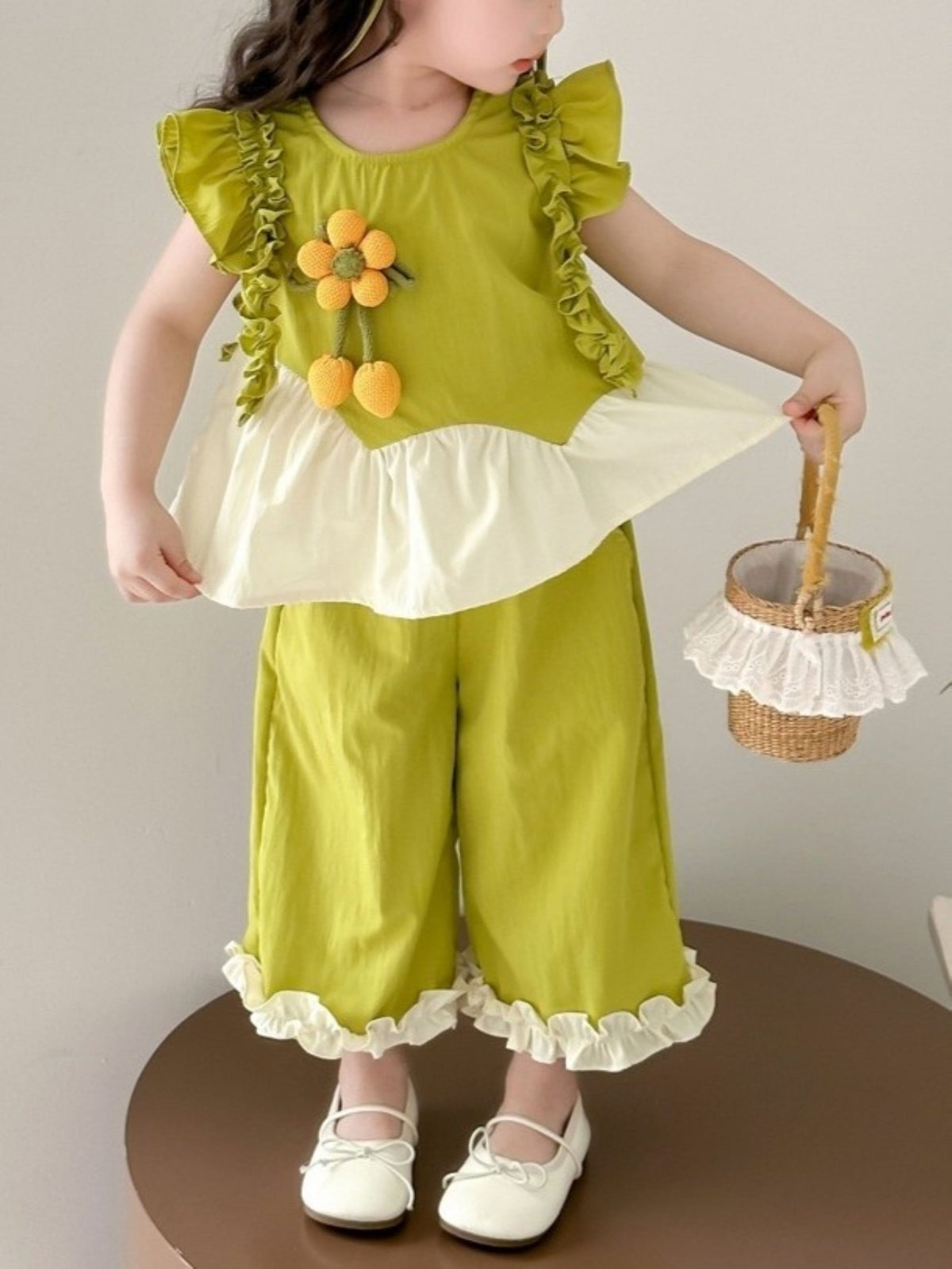 Casual Sporty Summer 2-Piece Girls' Pants Suit, Ages 2-9 | Color: Green | Image 2