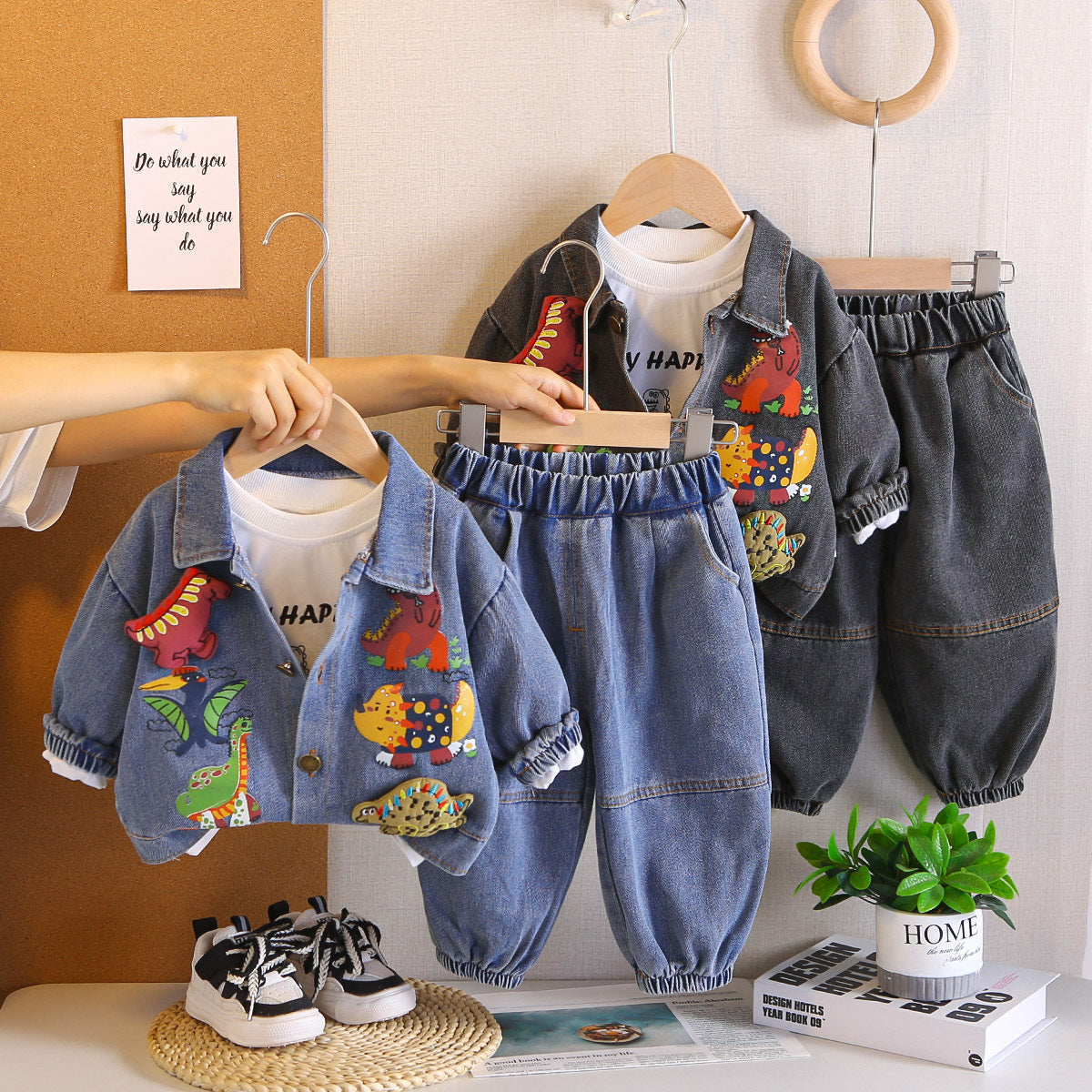 Casual Sporty Autumn 3-Piece Boys' Pants Suit, Ages 2-5 | Color: Grey | Image 3