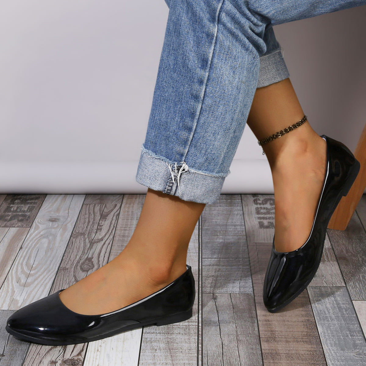 Modern Chic All-Season PU/Artificial Leather/Microfiber Leather Women's Flat Shoes | Color: Black | Image 2