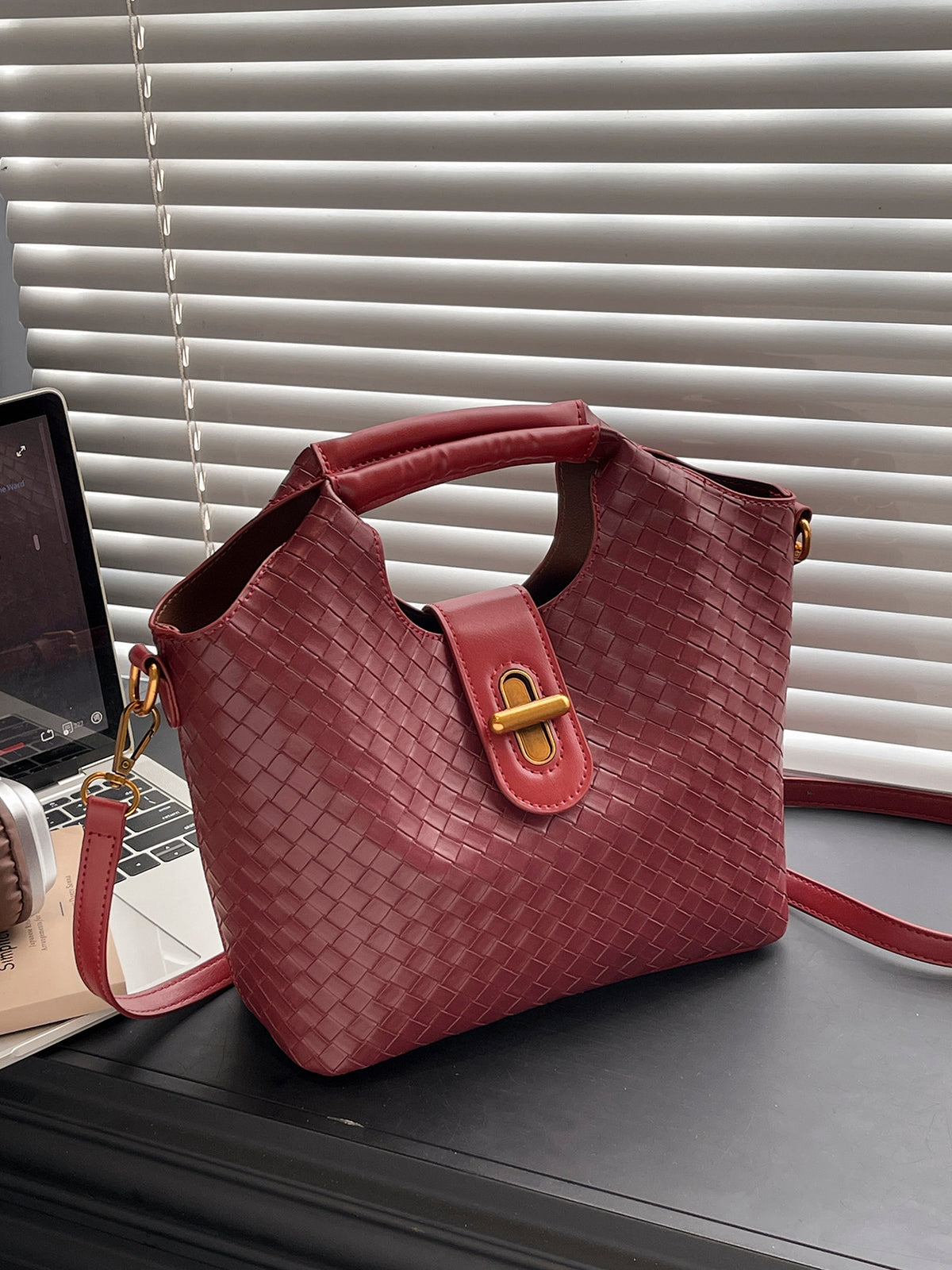 Modern Chic All-Season PU/Artificial Leather/Microfiber Leather Women's Crossbody Bags Other Bags | Color: Red | Image 2
