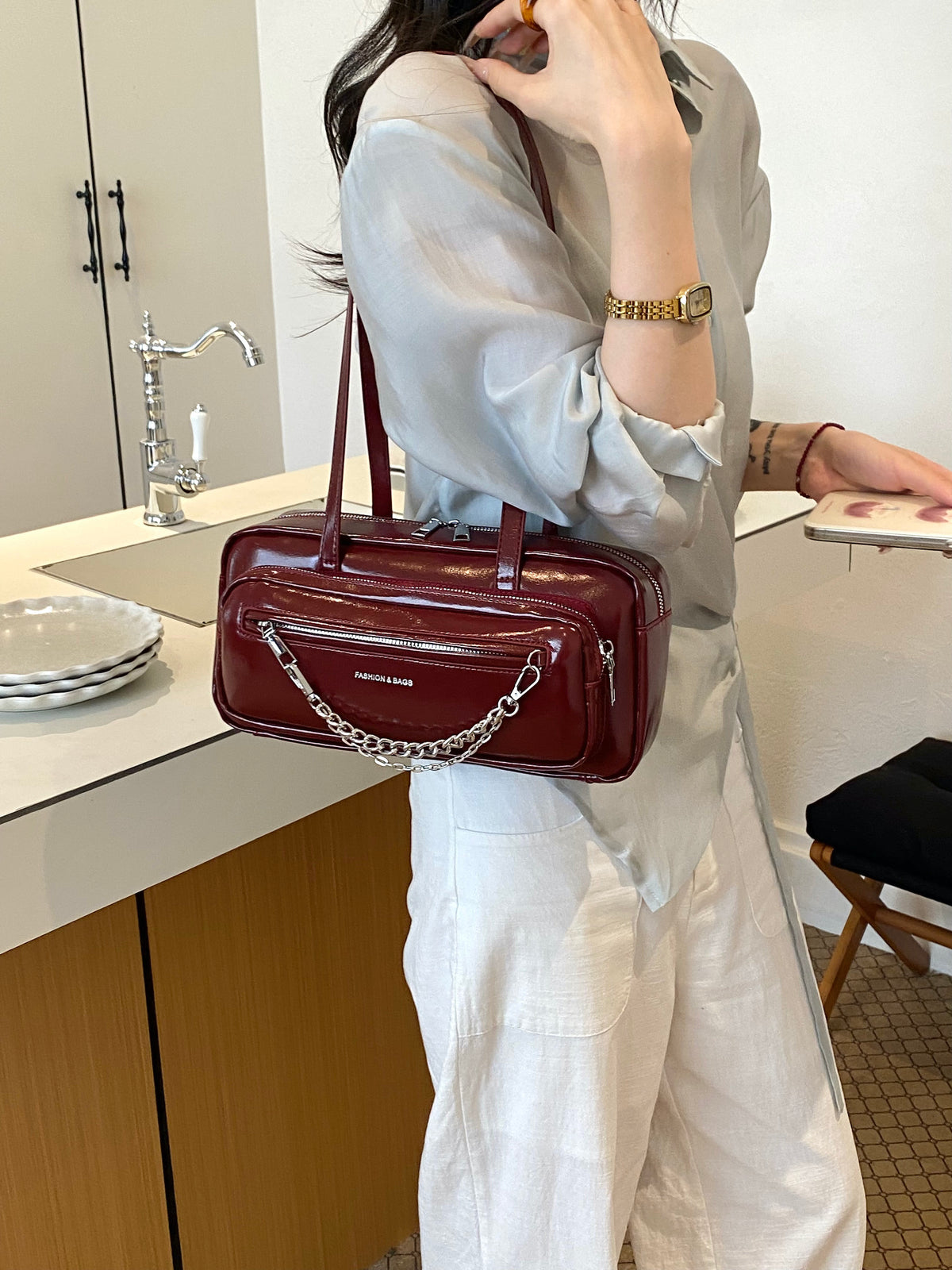 Modern Chic All-Season PU/Artificial Leather/Microfiber Leather Women's Shoulder Bags Other Bags | Color: Red | Image 2