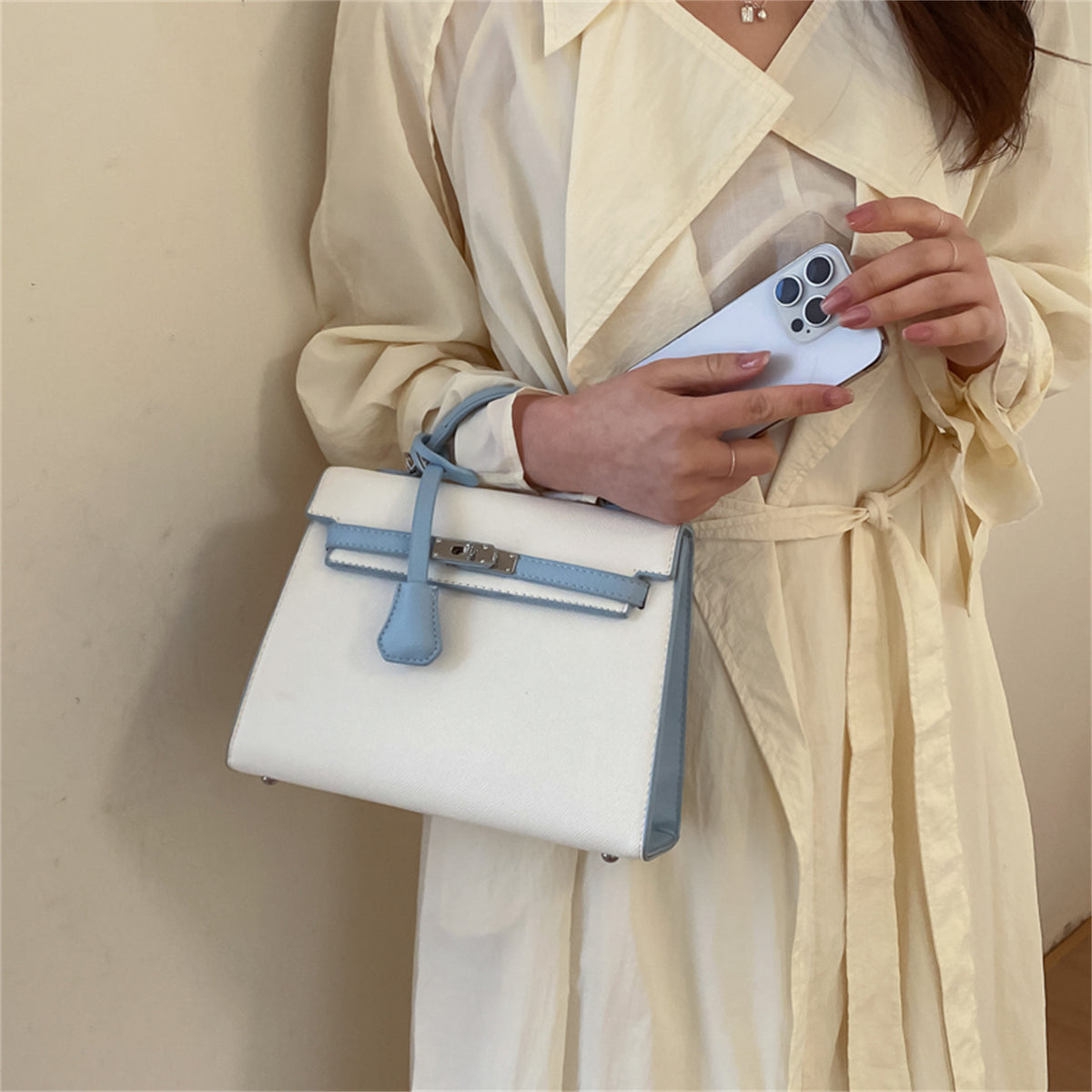 Modern Chic All-Season PU/Artificial Leather/Microfiber Leather Women's Handbags Other Bags | Color: Blue | Image 3