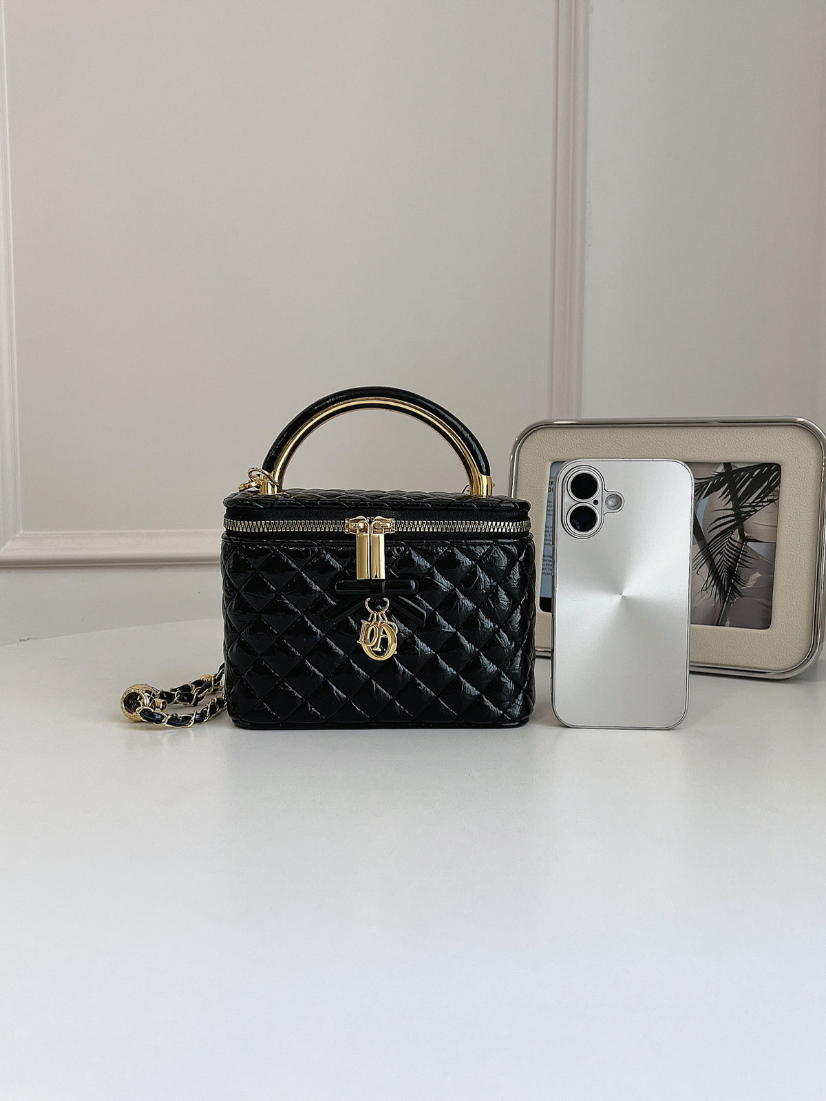Modern Chic All-Season PU/Artificial Leather/Microfiber Leather Women's Crossbody Bags Box Bags | Color: Black | Image 3