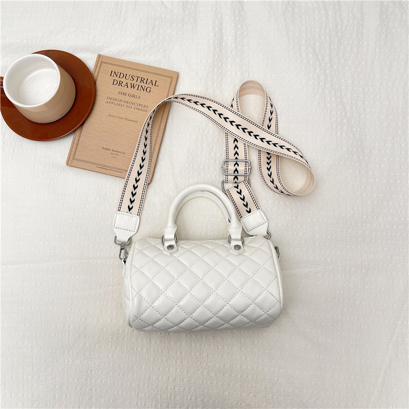 Modern Chic All-Season PU/Artificial Leather/Microfiber Leather Women's Handbags Other Bags | Color: White | Image 3