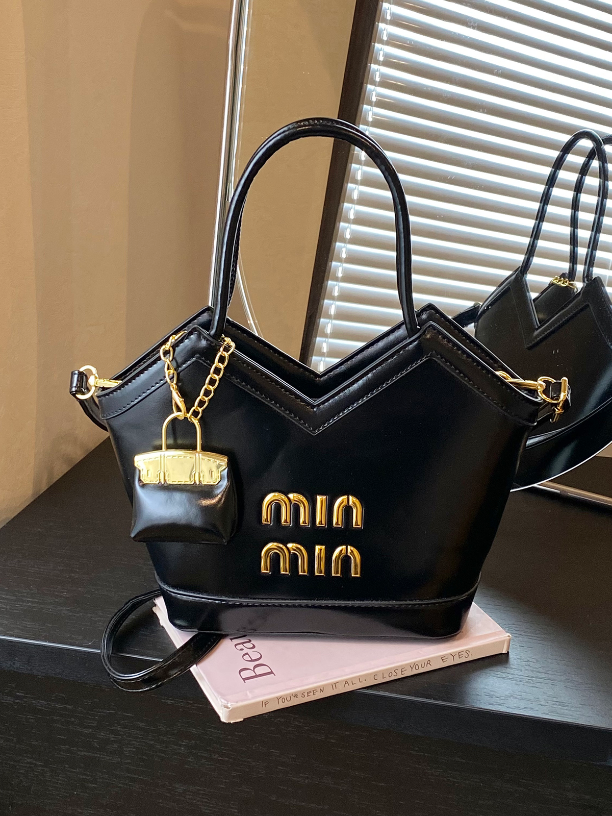 Modern Chic All-Season PU/Artificial Leather/Microfiber Leather Women's Crossbody Bags Other Bags | Color: Black | Image 3