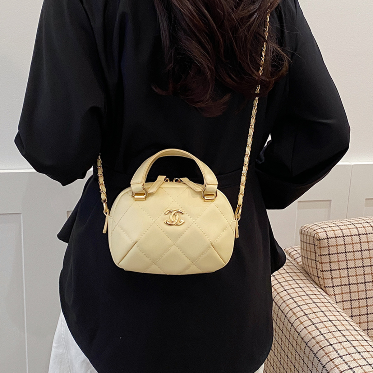 Modern Chic All-Season PU/Artificial Leather/Microfiber Leather Women's Handbags Other Bags | Color: Yellow | Image 2
