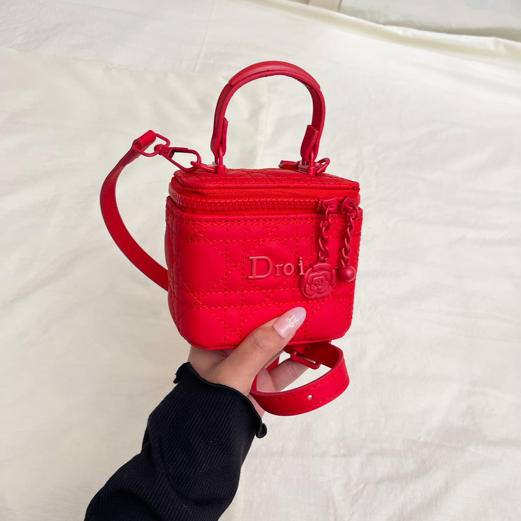 Modern Chic All-Season PU/Artificial Leather/Microfiber Leather Women's Handbags Other Bags | Color: Red | Image 1