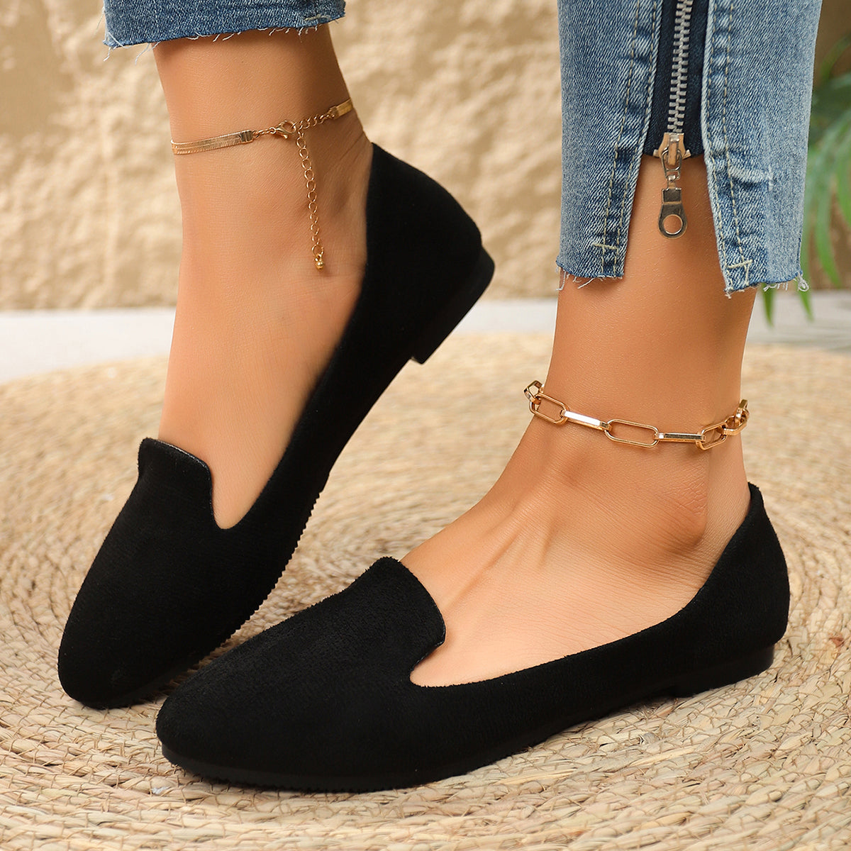 Modern Chic All-Season Cloth / Textile Women's Flat Shoes | Color: Black | Image 1