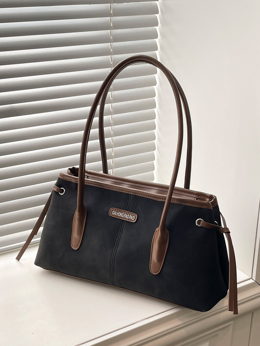 Modern Chic All-Season PU/Artificial Leather/Microfiber Leather, Suede/Oxford/Scrub Women's Shoulder Bags Tote Bags | Color: Black | Image 1