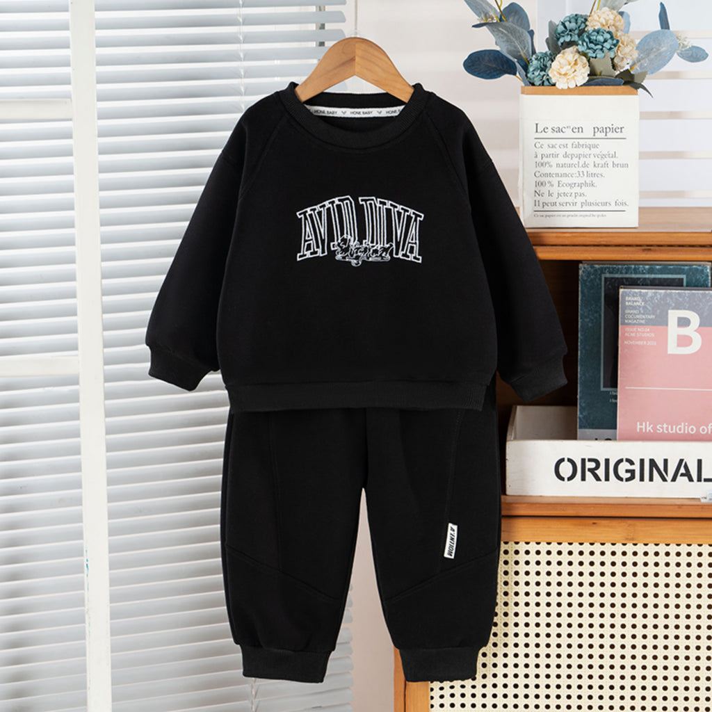 Modern Chic All-Season Casual Sporty Autumn 2-Piece Boys' Pants Suit, Ages 2-7 | Color: Black | Image 3
