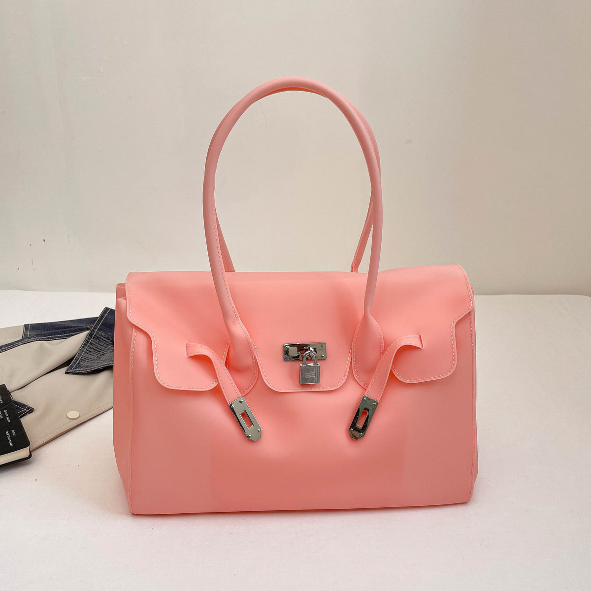 Trendy Summer Others Women's Shoulder Bags Tote Bags | Color: Pink | Image 3
