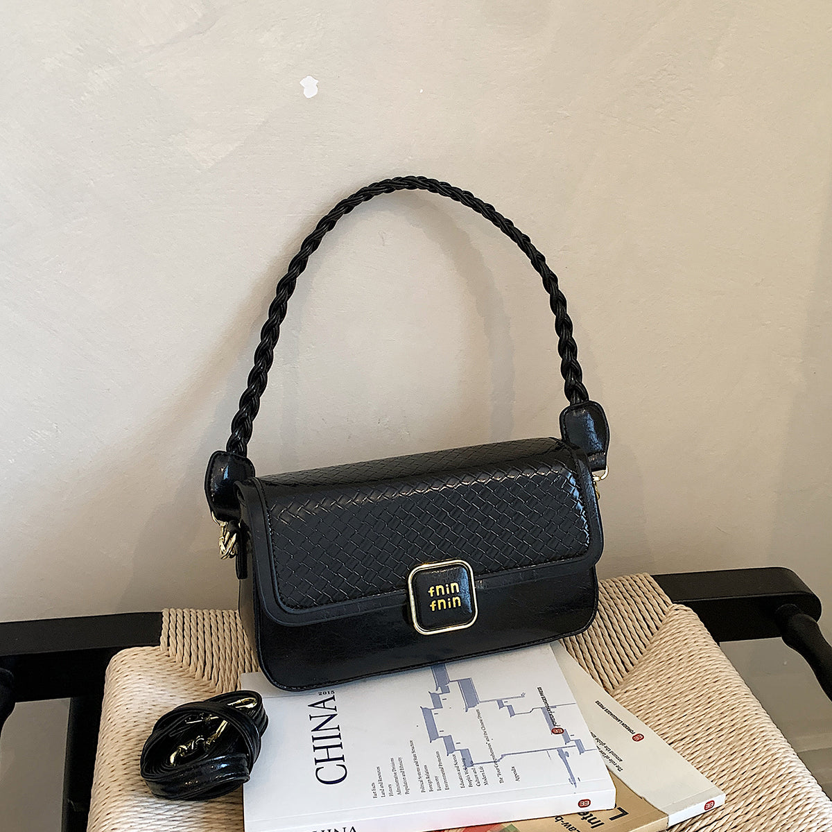 Modern Chic All-Season PU/Artificial Leather/Microfiber Leather Women's Handbags Other Bags | Color: Black | Image 1