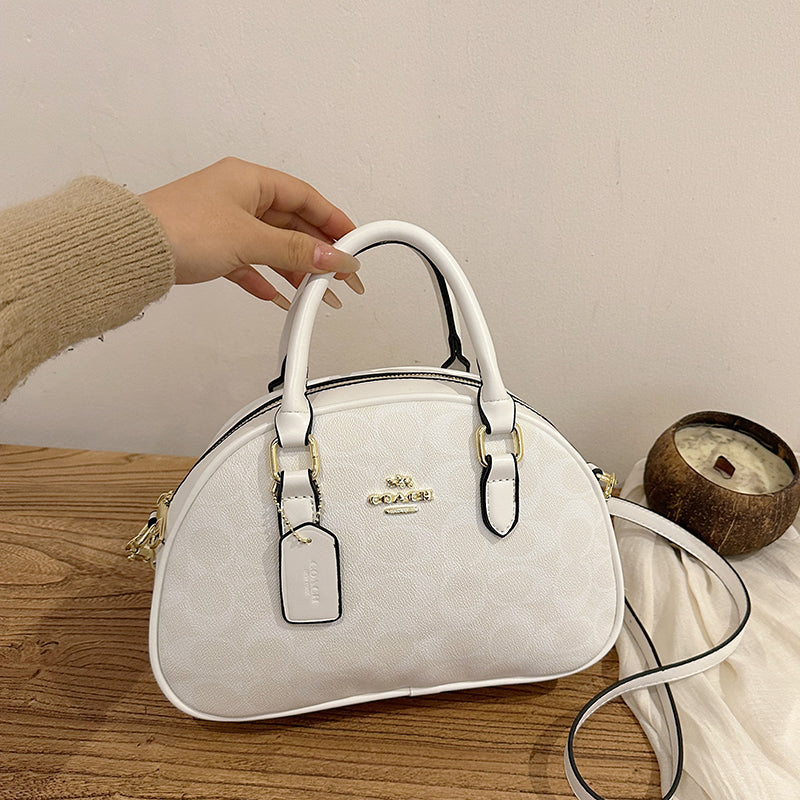 Modern Chic All-Season PU/Artificial Leather/Microfiber Leather Women's Handbags Other Bags | Color: White | Image 3