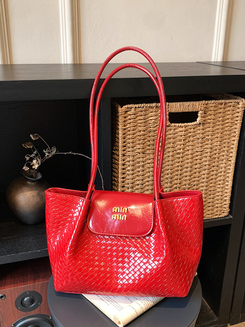 Modern Chic All-Season PU/Artificial Leather/Microfiber Leather Women's Shoulder Bags Other Bags | Color: Red | Image 3