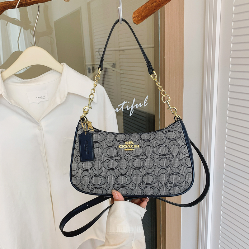 Modern Chic All-Season PU/Artificial Leather/Microfiber Leather Women's Handbags Other Bags | Color: Blue | Image 3