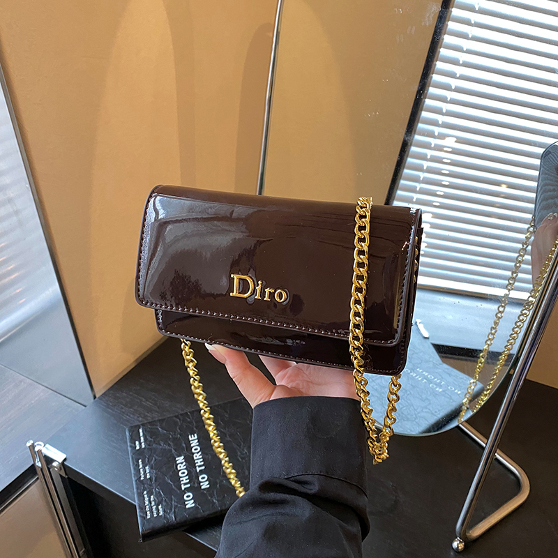 Modern Chic All-Season PU/Artificial Leather/Microfiber Leather Women's Handbags Other Bags | Color: Style 6 | Image 1