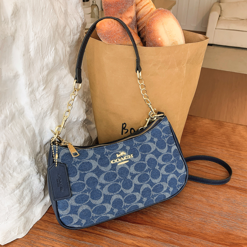 Modern Chic All-Season PU/Artificial Leather/Microfiber Leather Women's Handbags Other Bags | Color: Others | Image 2