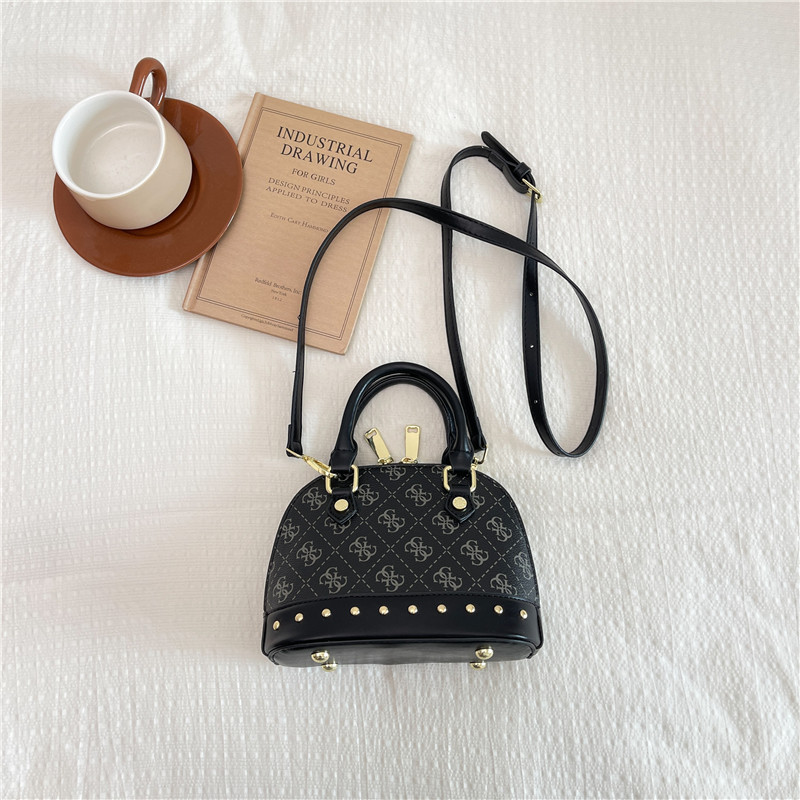 Modern Chic All-Season PU/Artificial Leather/Microfiber Leather Women's Handbags Other Bags | Color: Black | Image 3