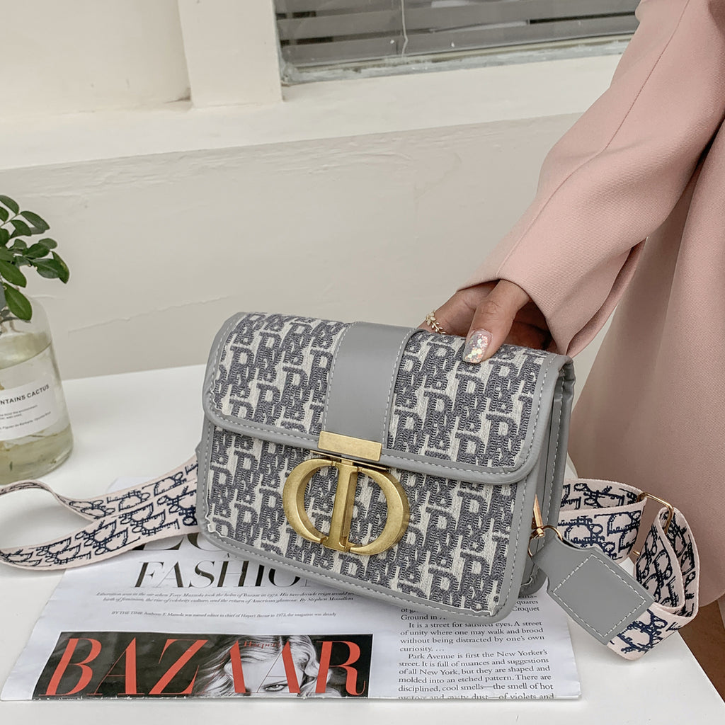 Modern Chic All-Season Cloth / Textile Women's Crossbody Bags Box Bags | Color: Grey | Image 1