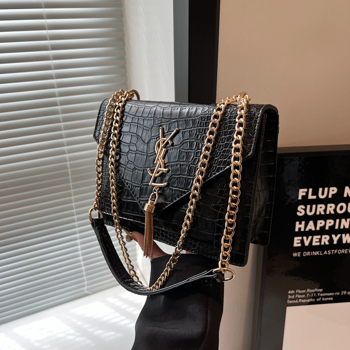 Modern Chic All-Season PU/Artificial Leather/Microfiber Leather Women's Shoulder Bags Other Bags | Color: Black | Image 2