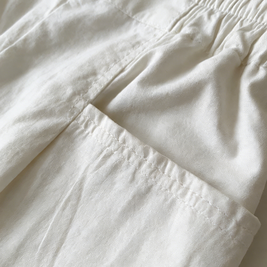 Minimalist Summer Girls' Loose Pants, Ages 2-9 | Color: White | Image 3