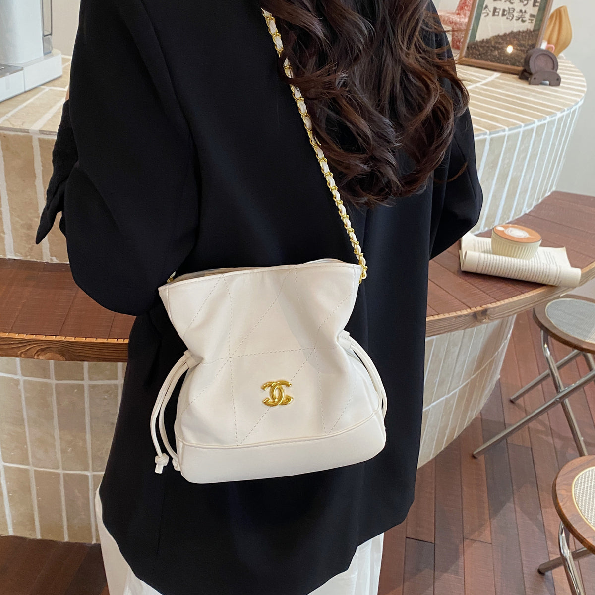 Modern Chic All-Season PU/Artificial Leather/Microfiber Leather Women's Crossbody Bags Other Bags | Color: White | Image 1
