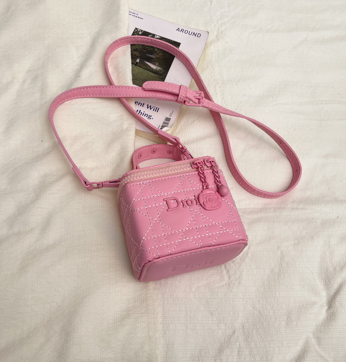 Modern Chic All-Season PU/Artificial Leather/Microfiber Leather Women's Handbags Other Bags | Color: Pink | Image 3
