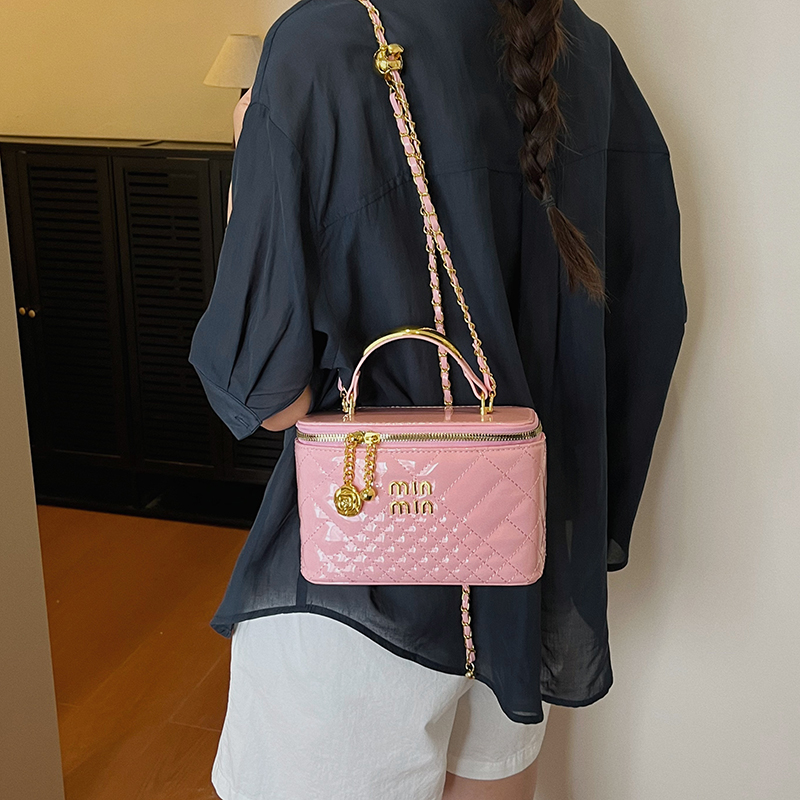 Modern Chic All-Season PU/Artificial Leather/Microfiber Leather Women's Crossbody Bags Box Bags | Color: Pink | Image 1