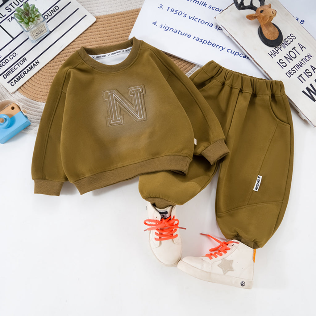 Modern Chic All-Season Casual Sporty Autumn 2-Piece Boys' Pants Suit, Ages 2-7 | Color: Camel | Image 2
