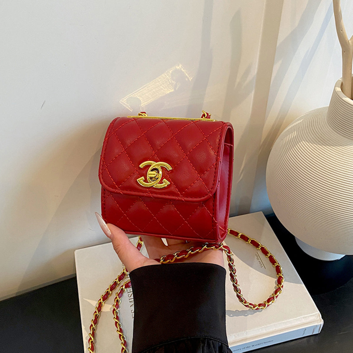 Modern Chic All-Season PU/Artificial Leather/Microfiber Leather Women's Handbags Other Bags | Color: Red | Image 1