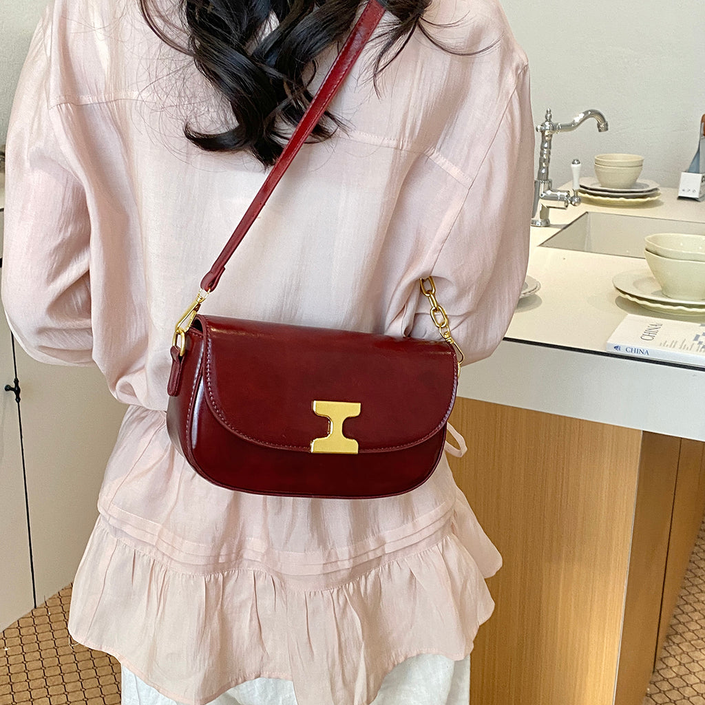 Modern Chic All-Season PU/Artificial Leather/Microfiber Leather Women's Shoulder Bags Other Bags | Color: Red | Image 2
